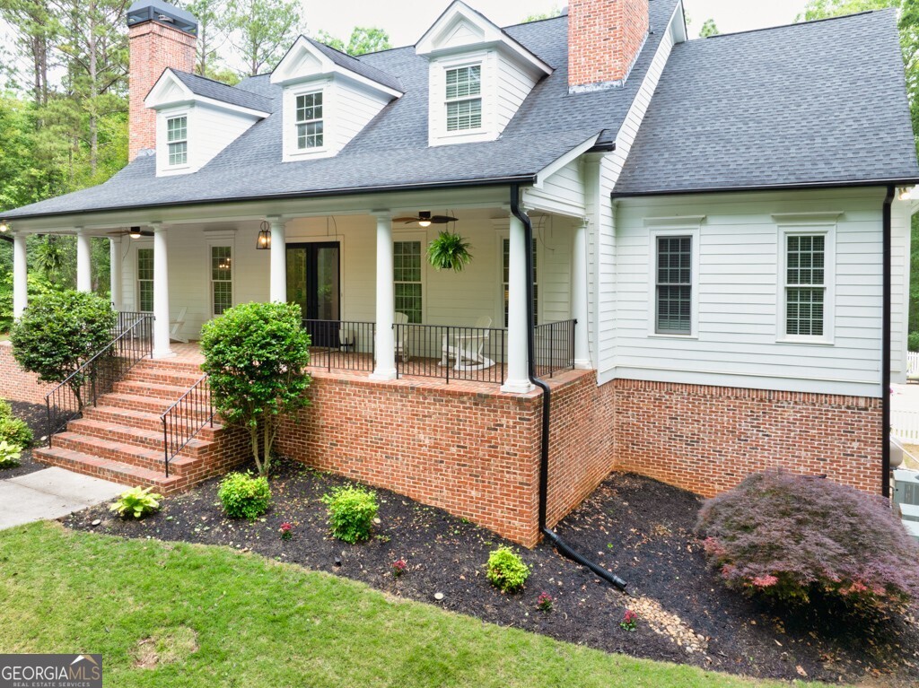 5588 Rhododendron Trail