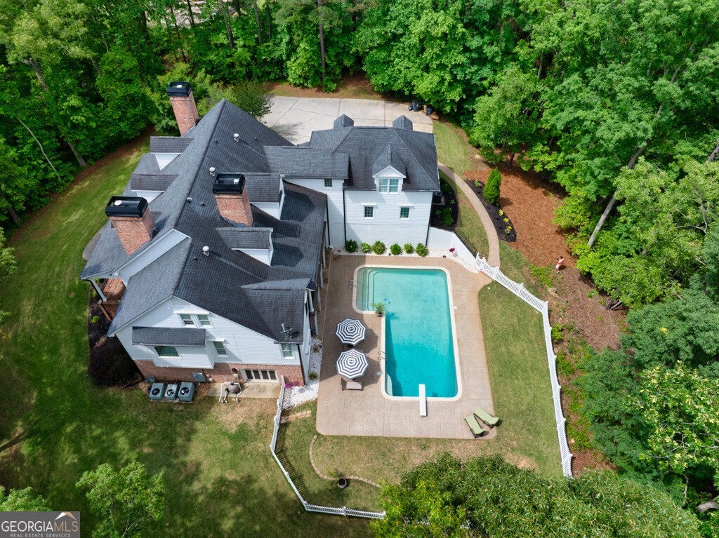 5588 Rhododendron Trail