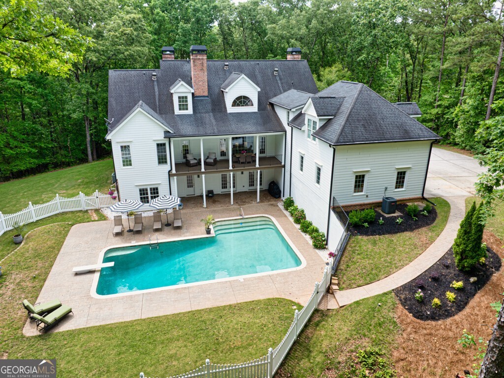 5588 Rhododendron Trail