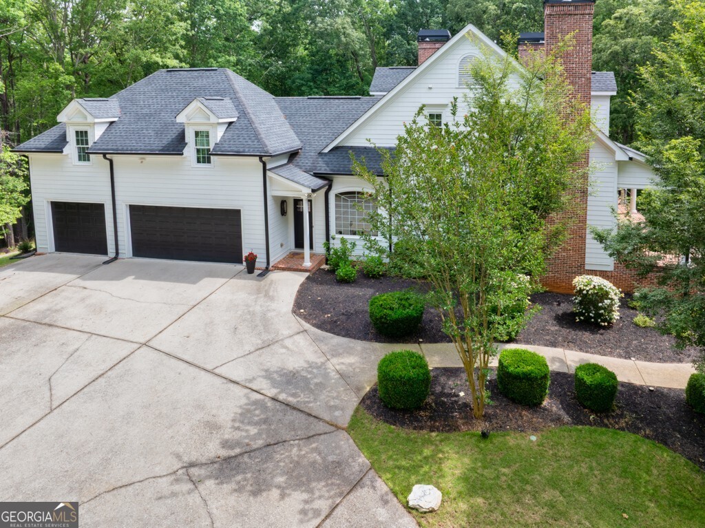 5588 Rhododendron Trail