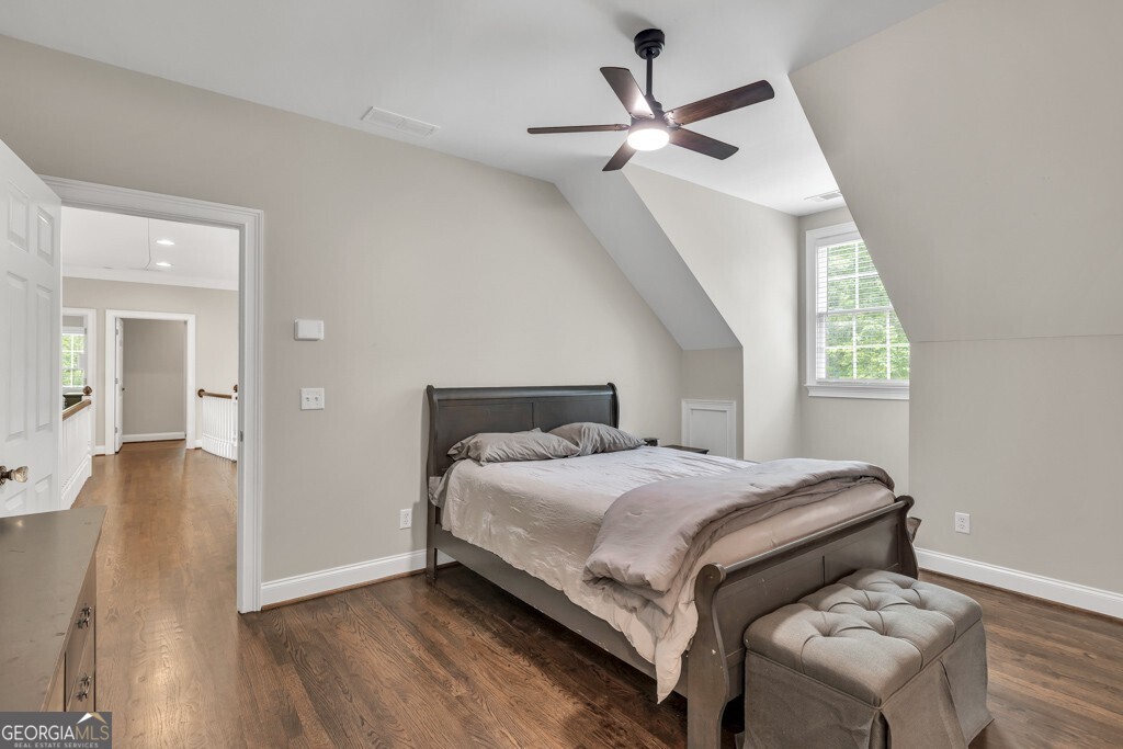 5588 Rhododendron Trail