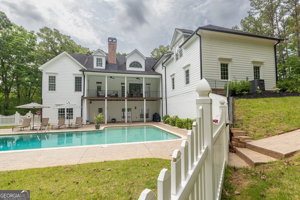 5588 Rhododendron Trail