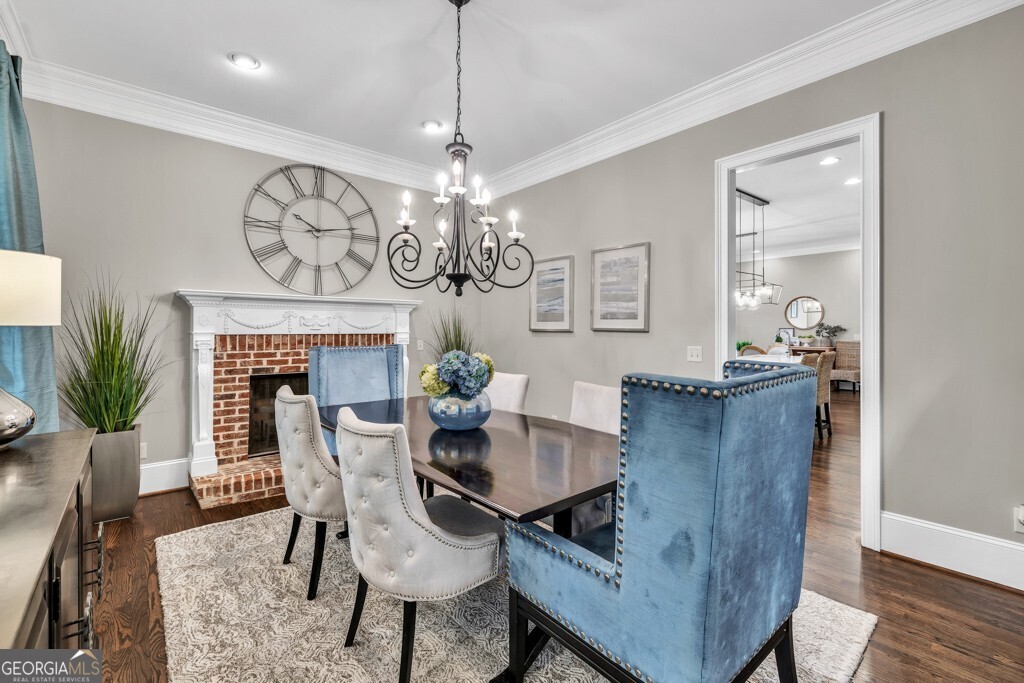 5588 Rhododendron Trail
