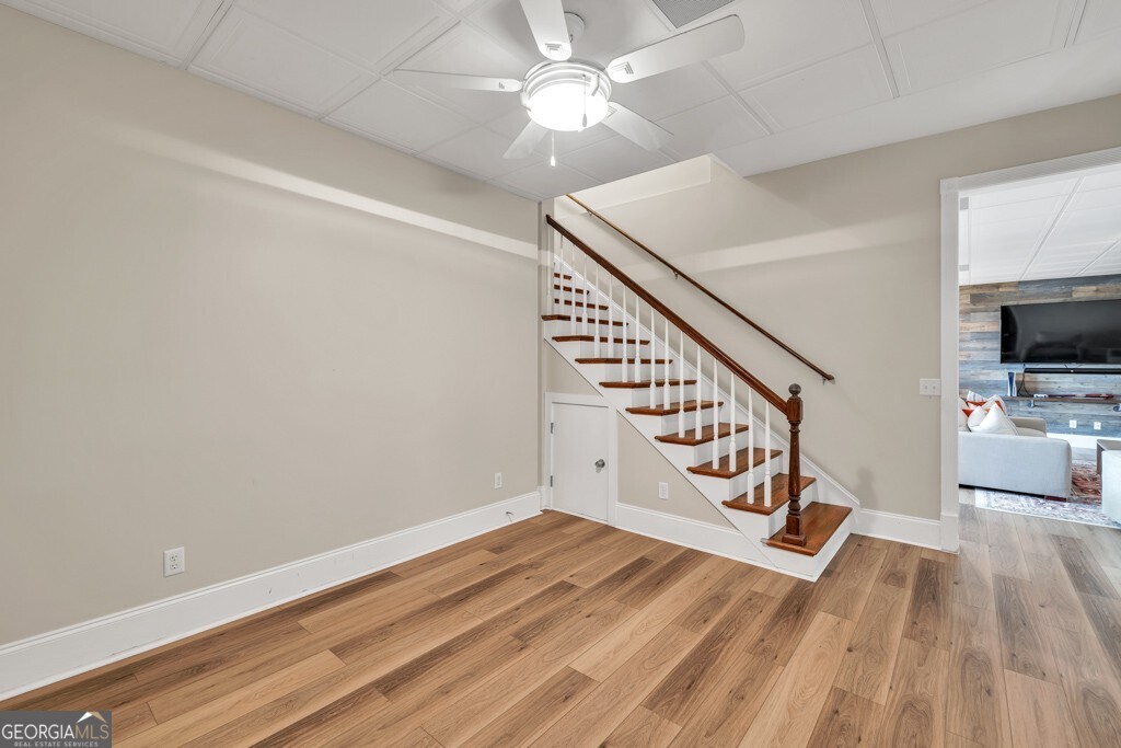 5588 Rhododendron Trail