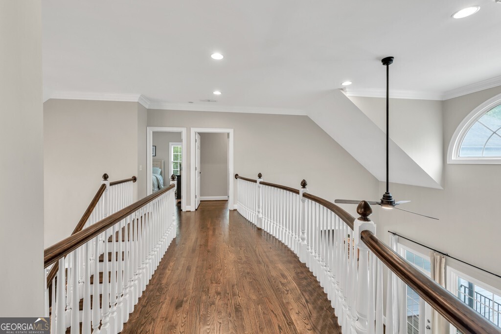 5588 Rhododendron Trail