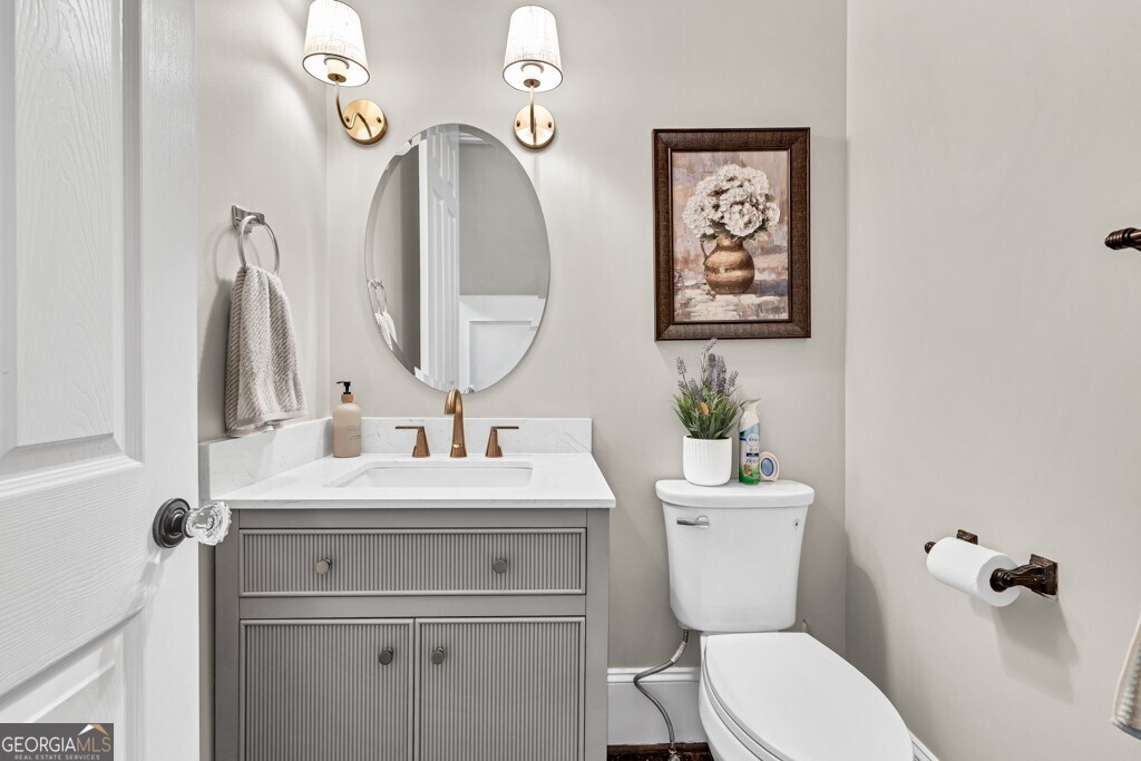 5588 Rhododendron Trail