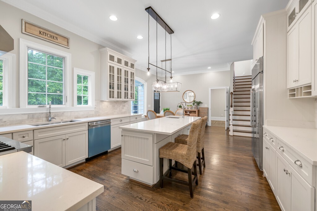 5588 Rhododendron Trail