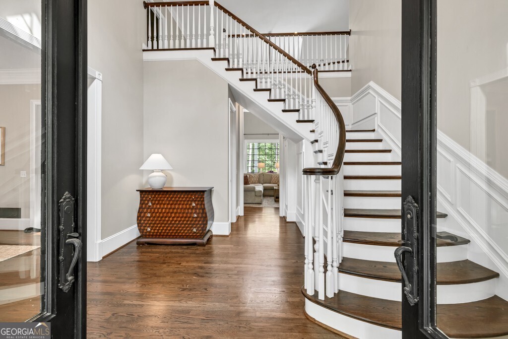 5588 Rhododendron Trail