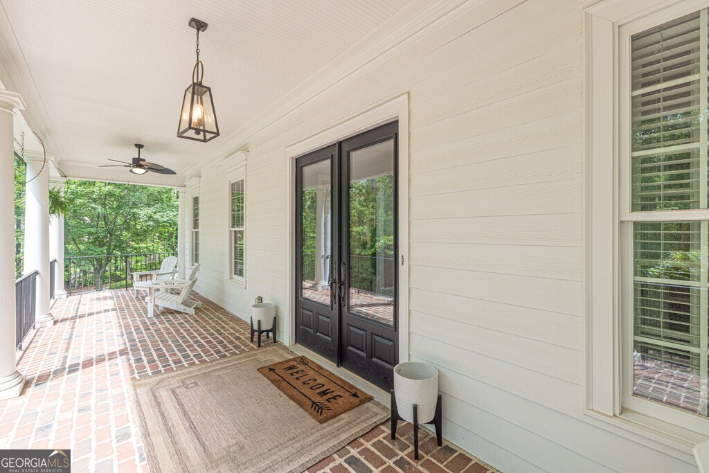 5588 Rhododendron Trail