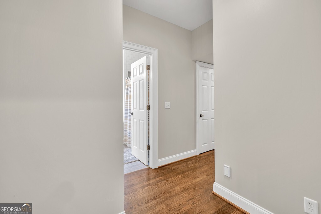 5588 Rhododendron Trail