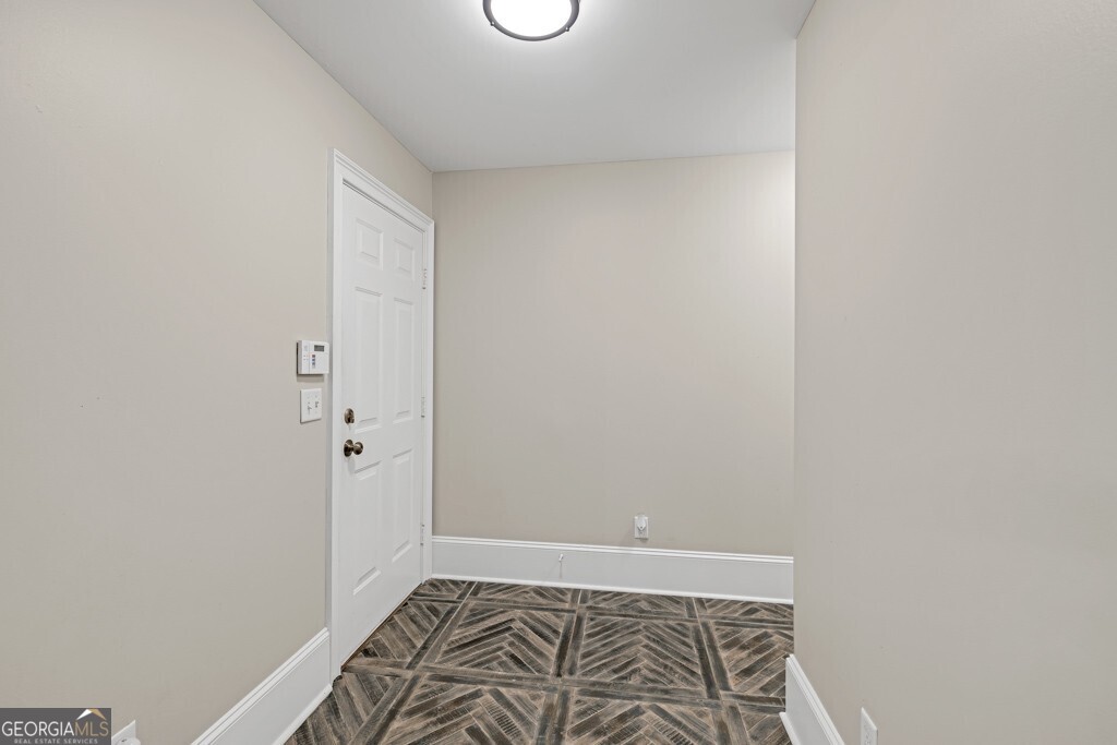 5588 Rhododendron Trail