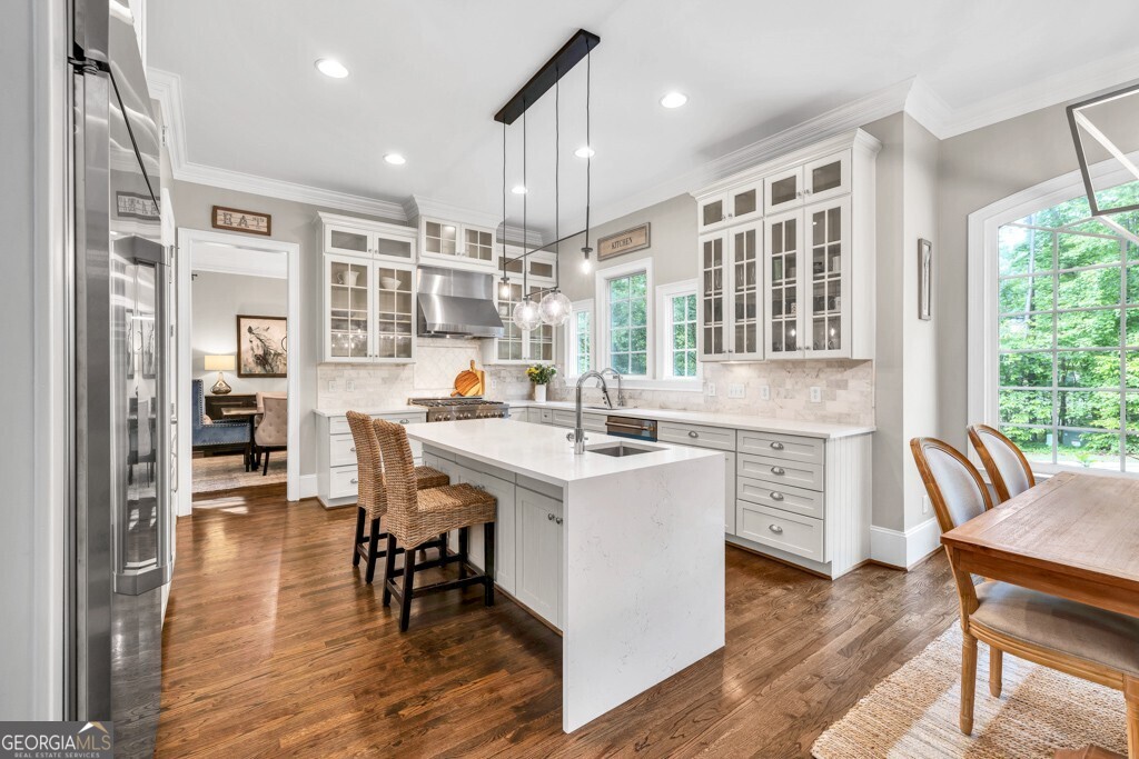 5588 Rhododendron Trail