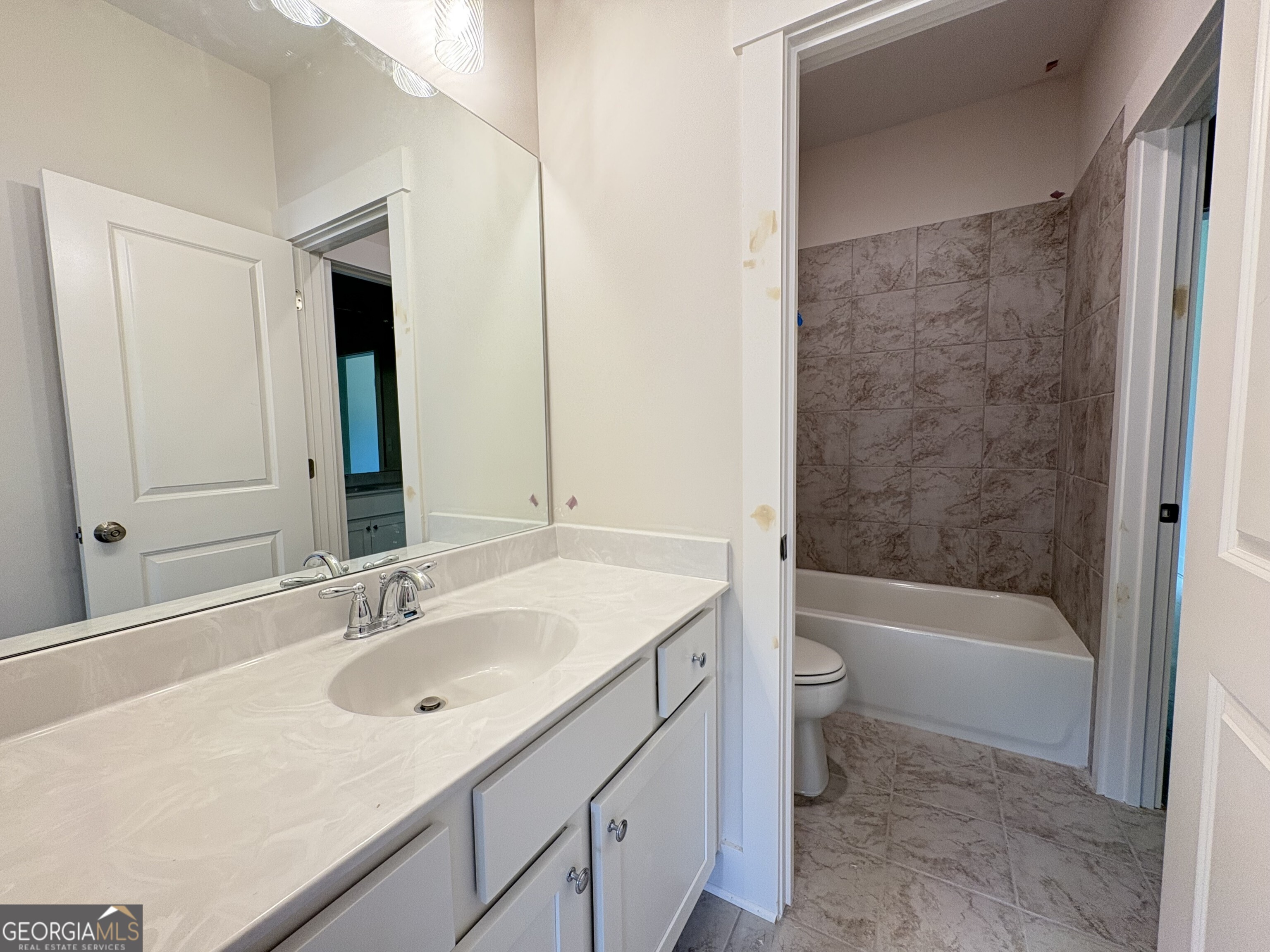 4615 Greyson Manor Drive
