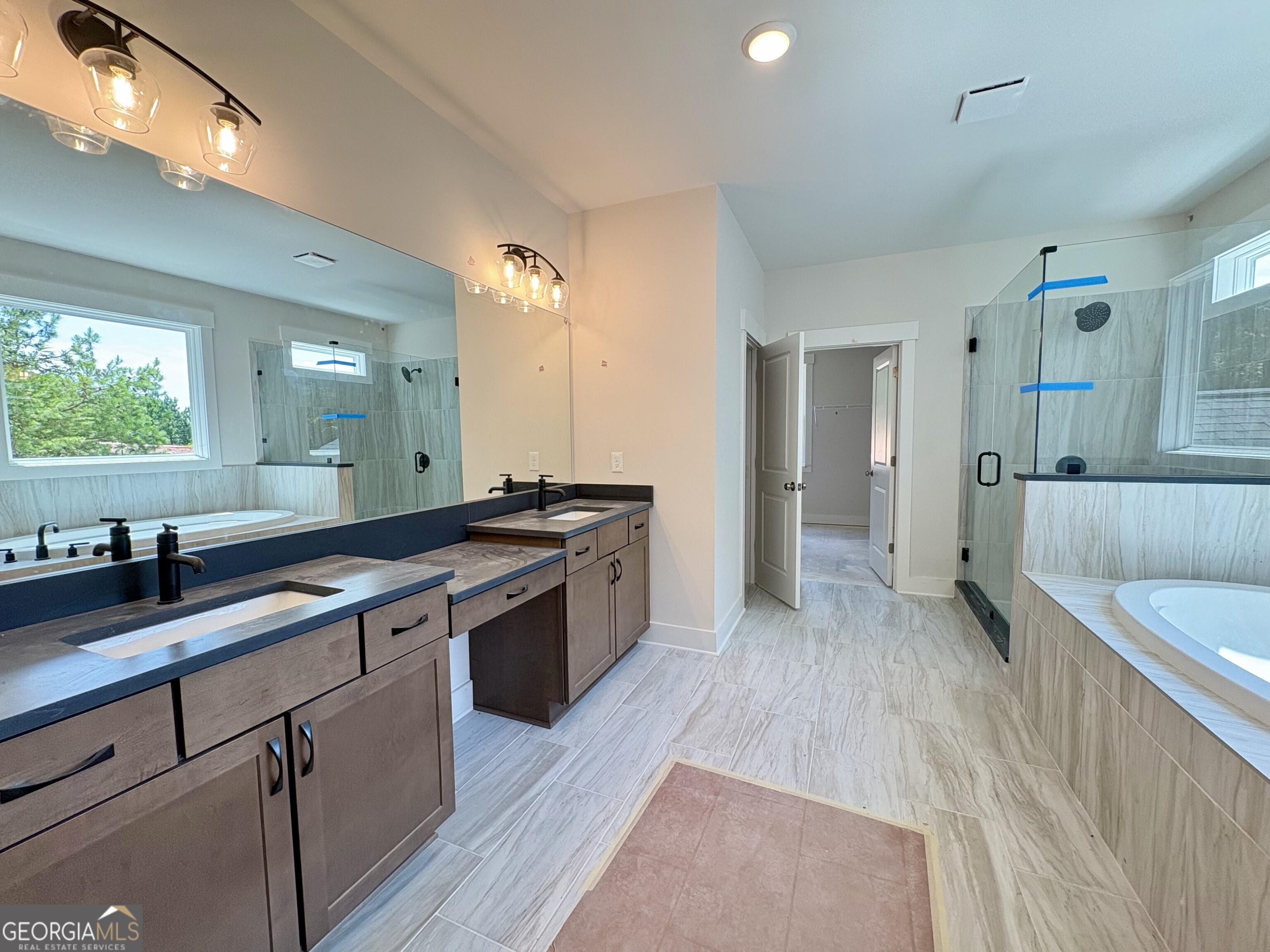 4615 Greyson Manor Drive