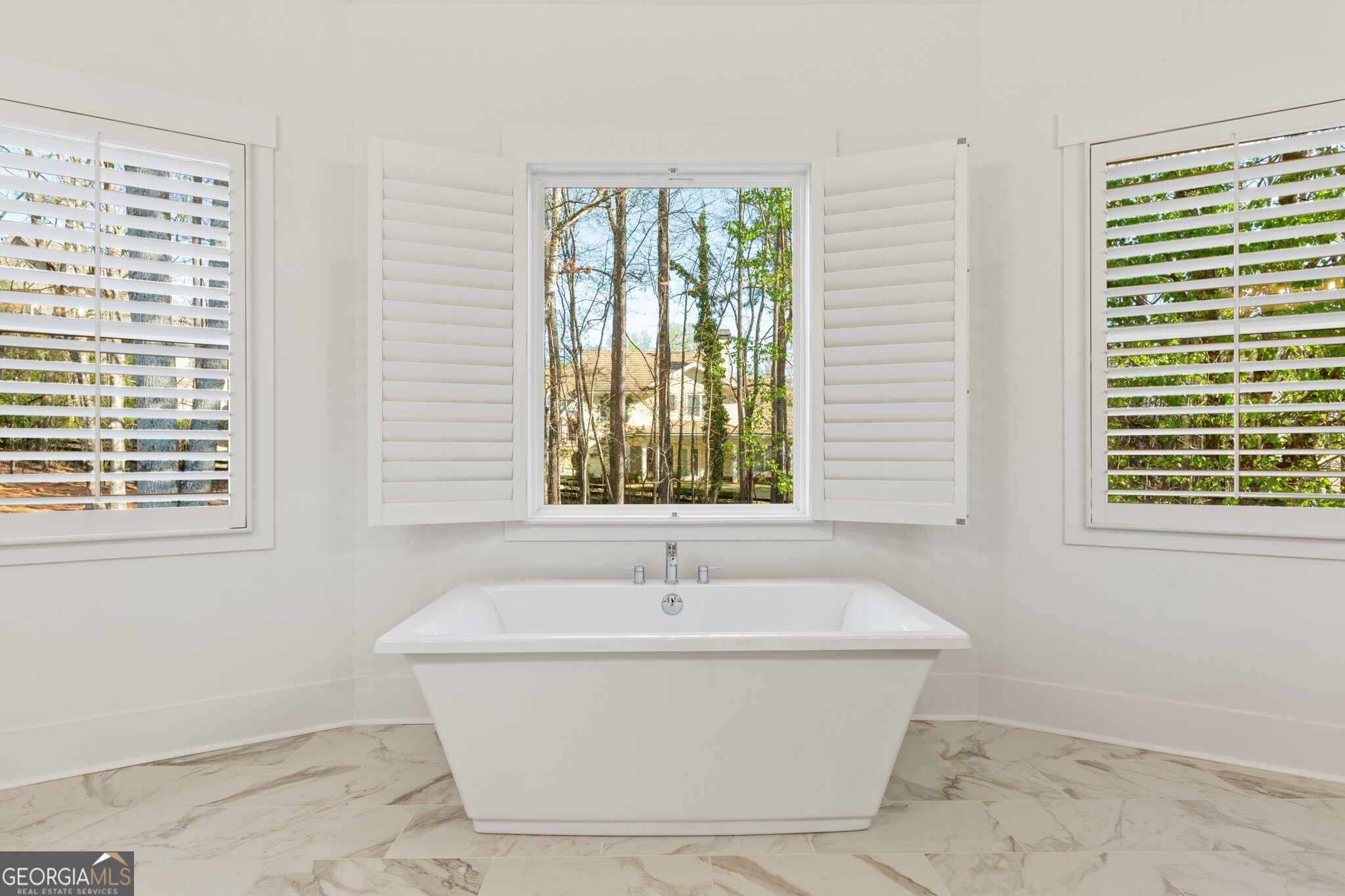 2410 Glade Overlook