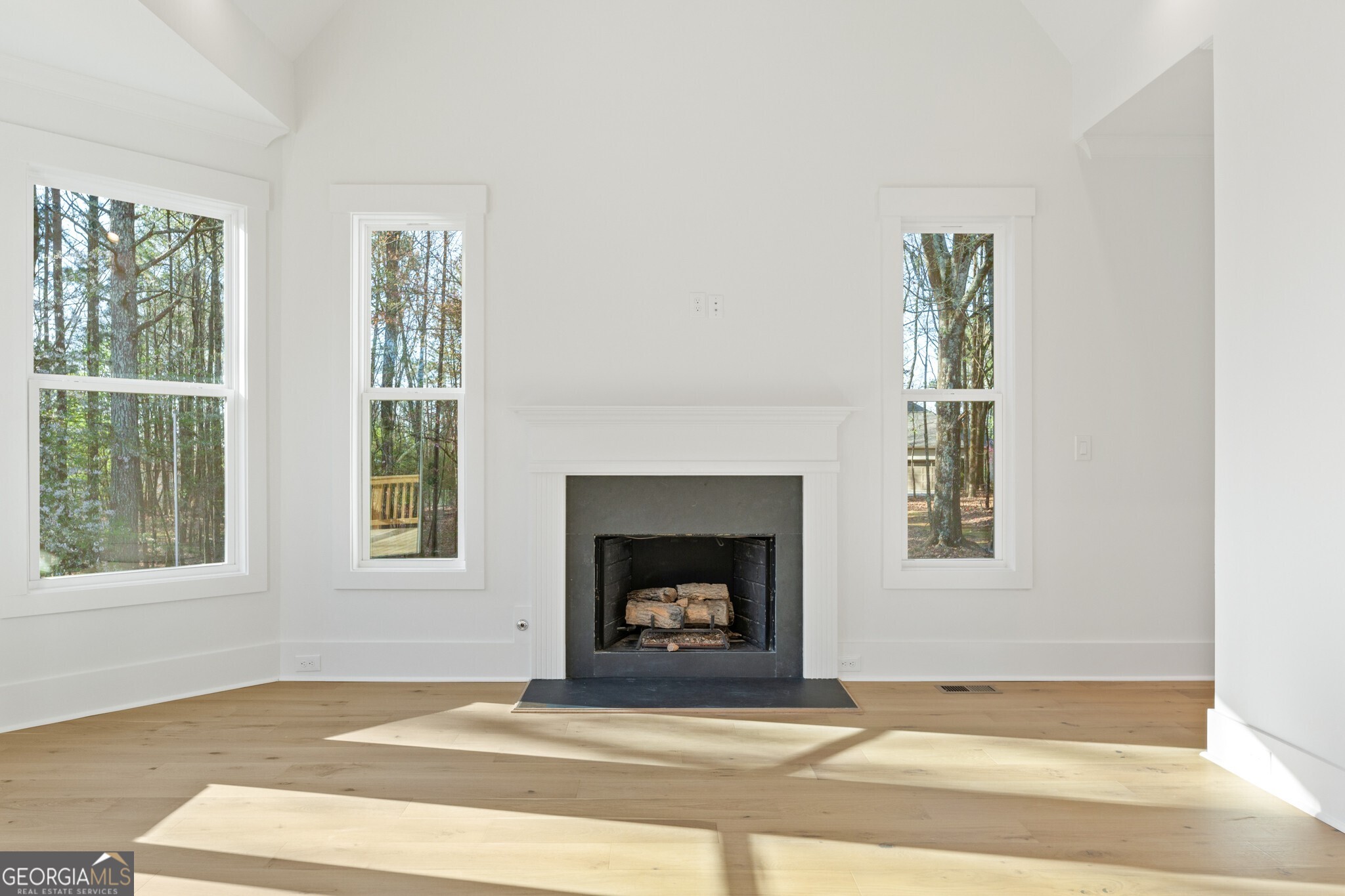 2410 Glade Overlook