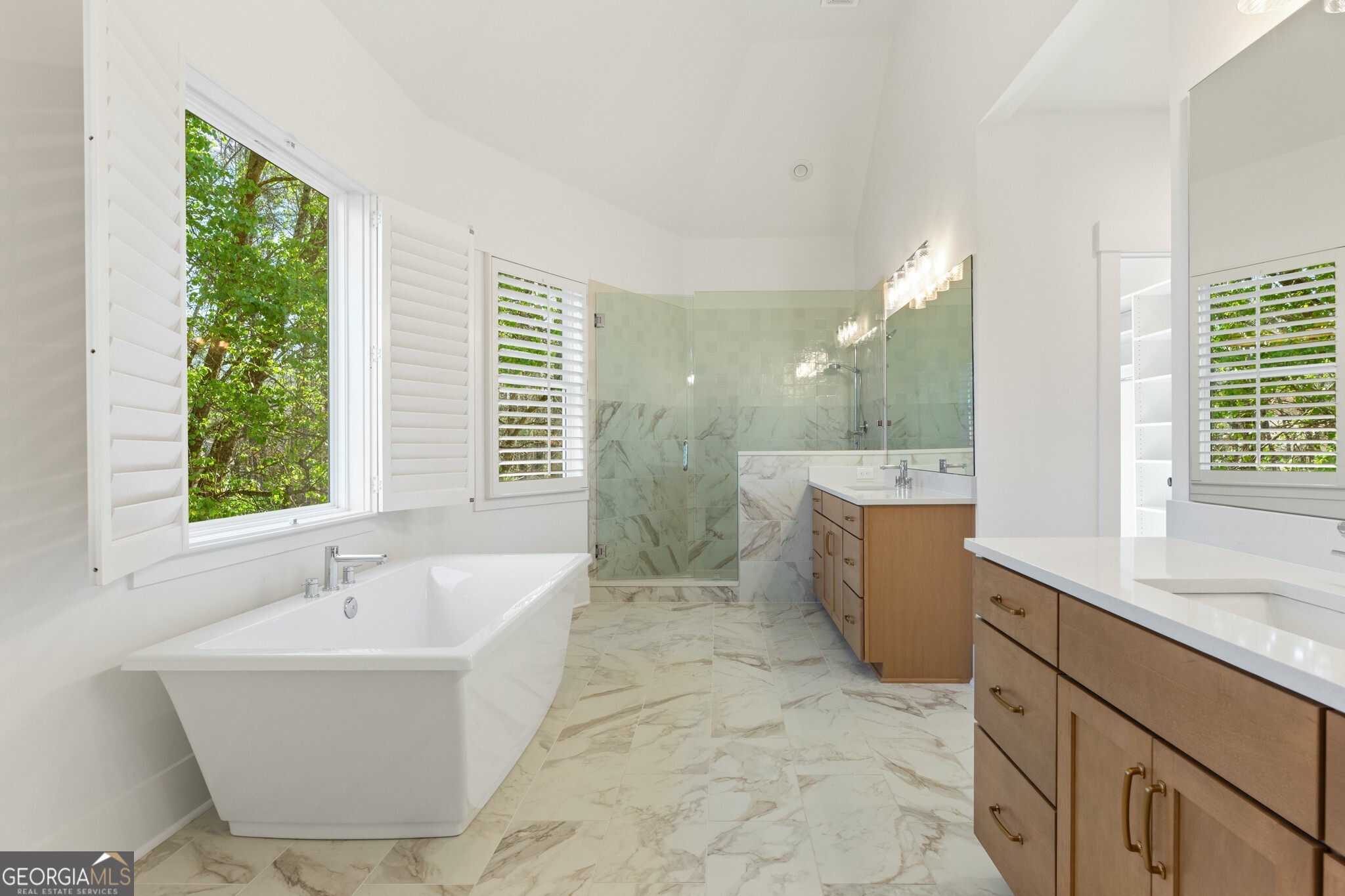 2410 Glade Overlook