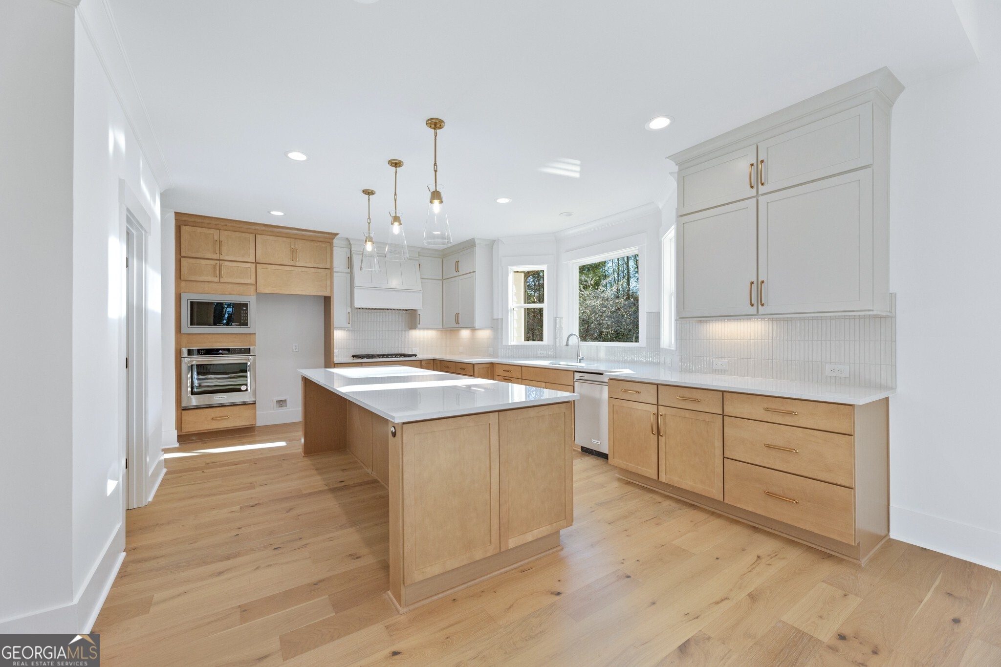 2410 Glade Overlook