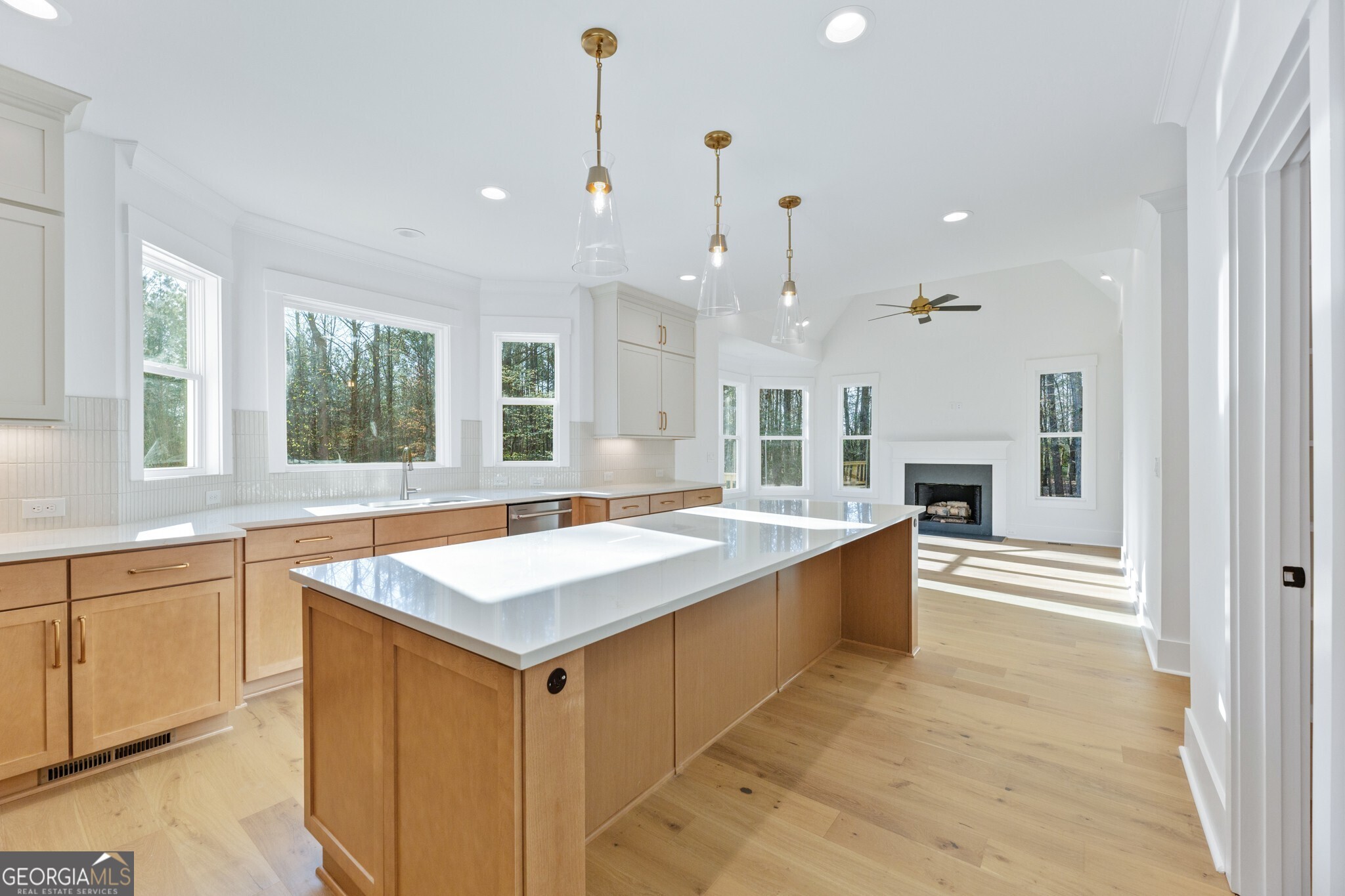2410 Glade Overlook