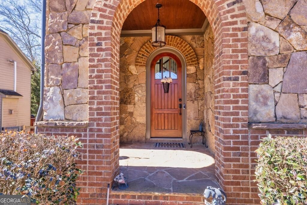4595 Carriage Walk Lane