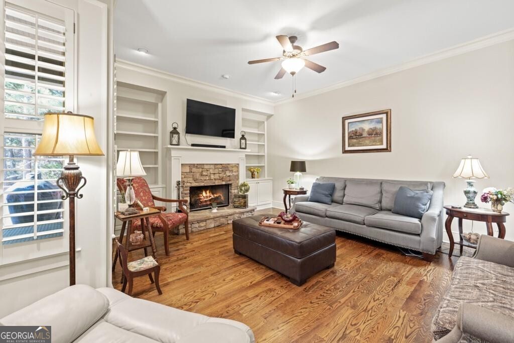 4595 Carriage Walk Lane