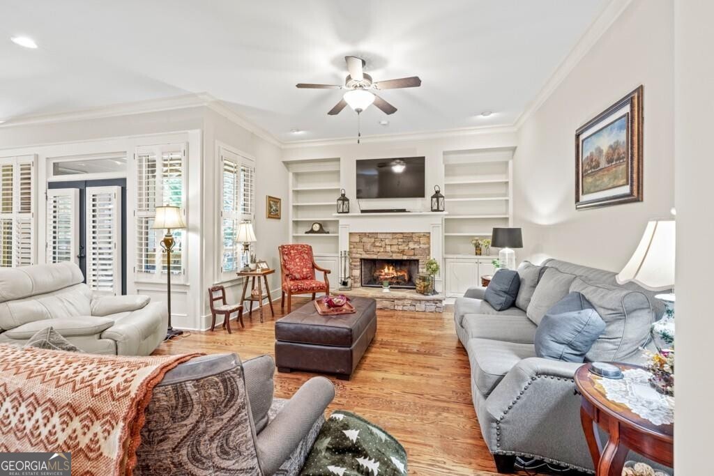 4595 Carriage Walk Lane