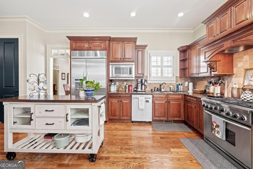 4595 Carriage Walk Lane