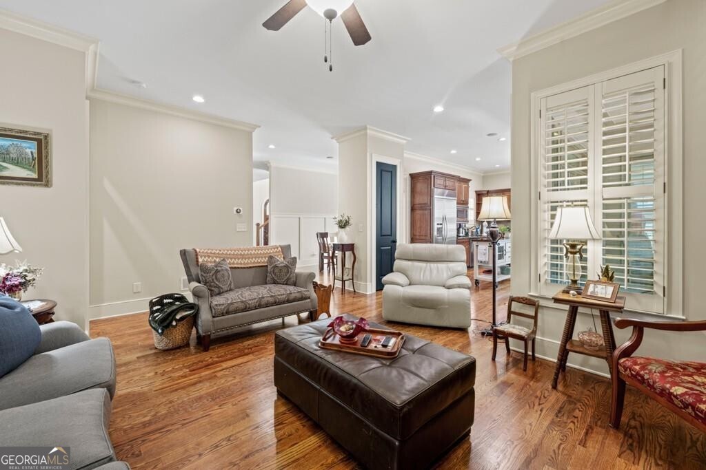 4595 Carriage Walk Lane