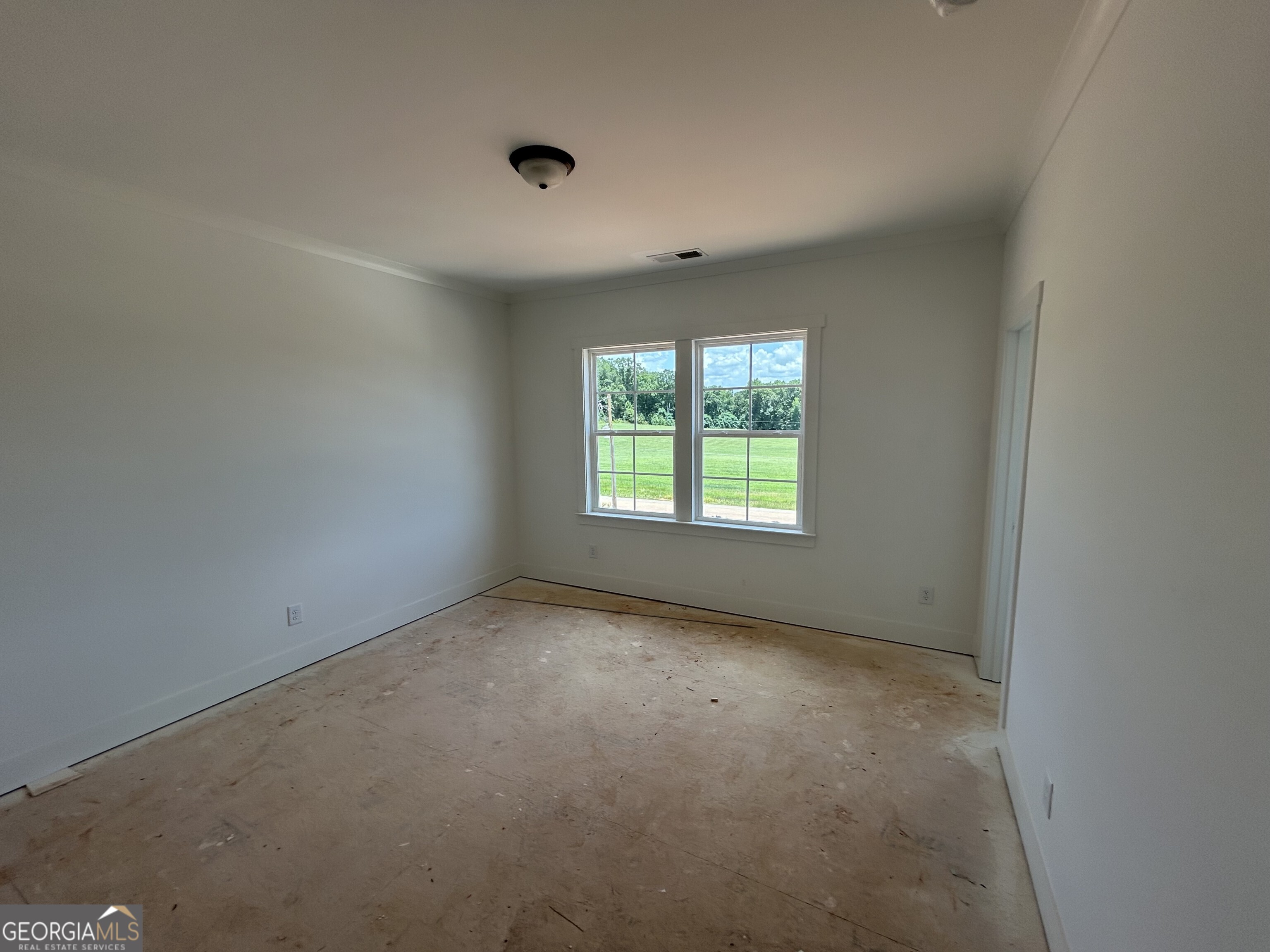 1285 PJ East Road