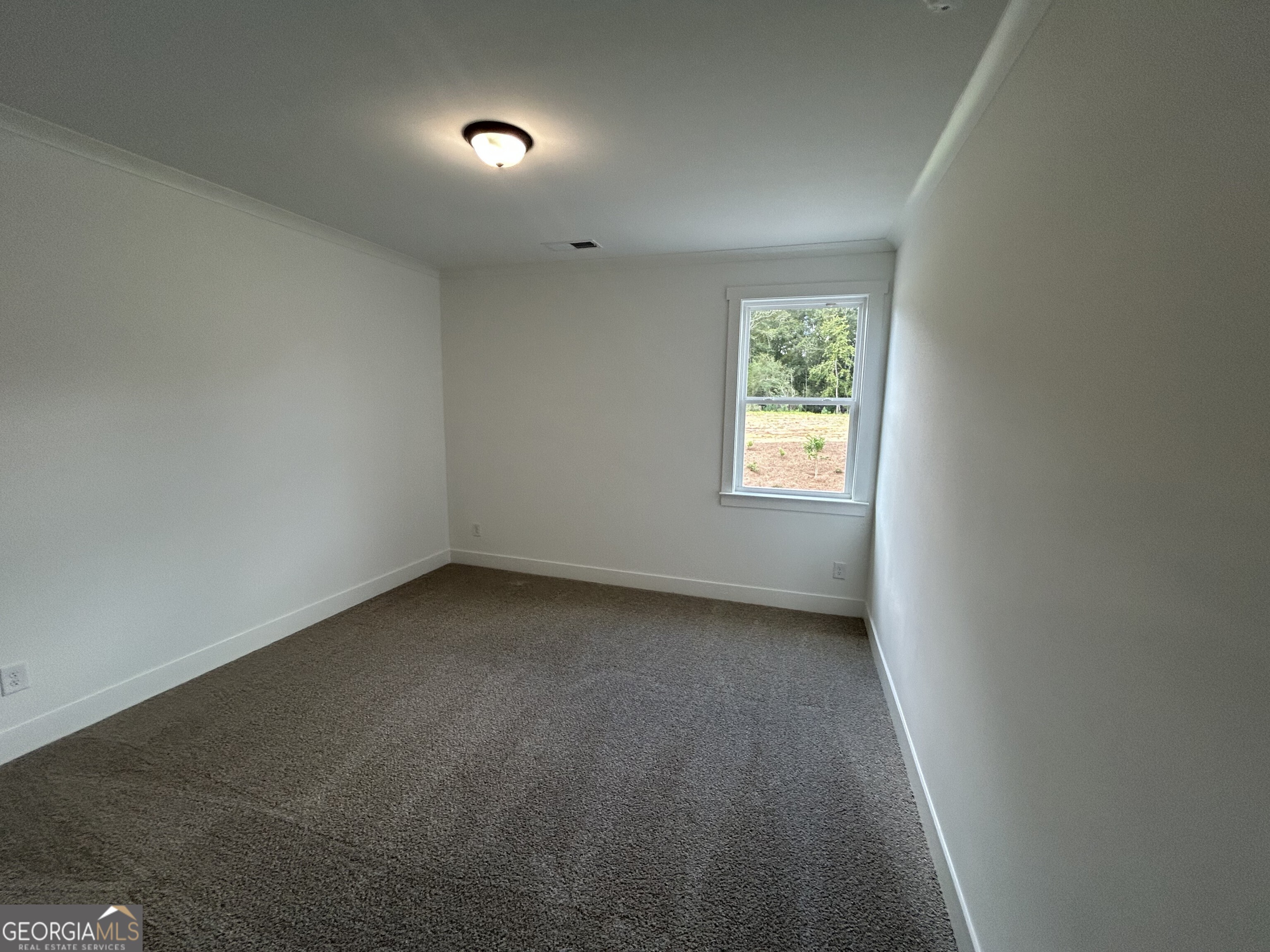1285 PJ East Road