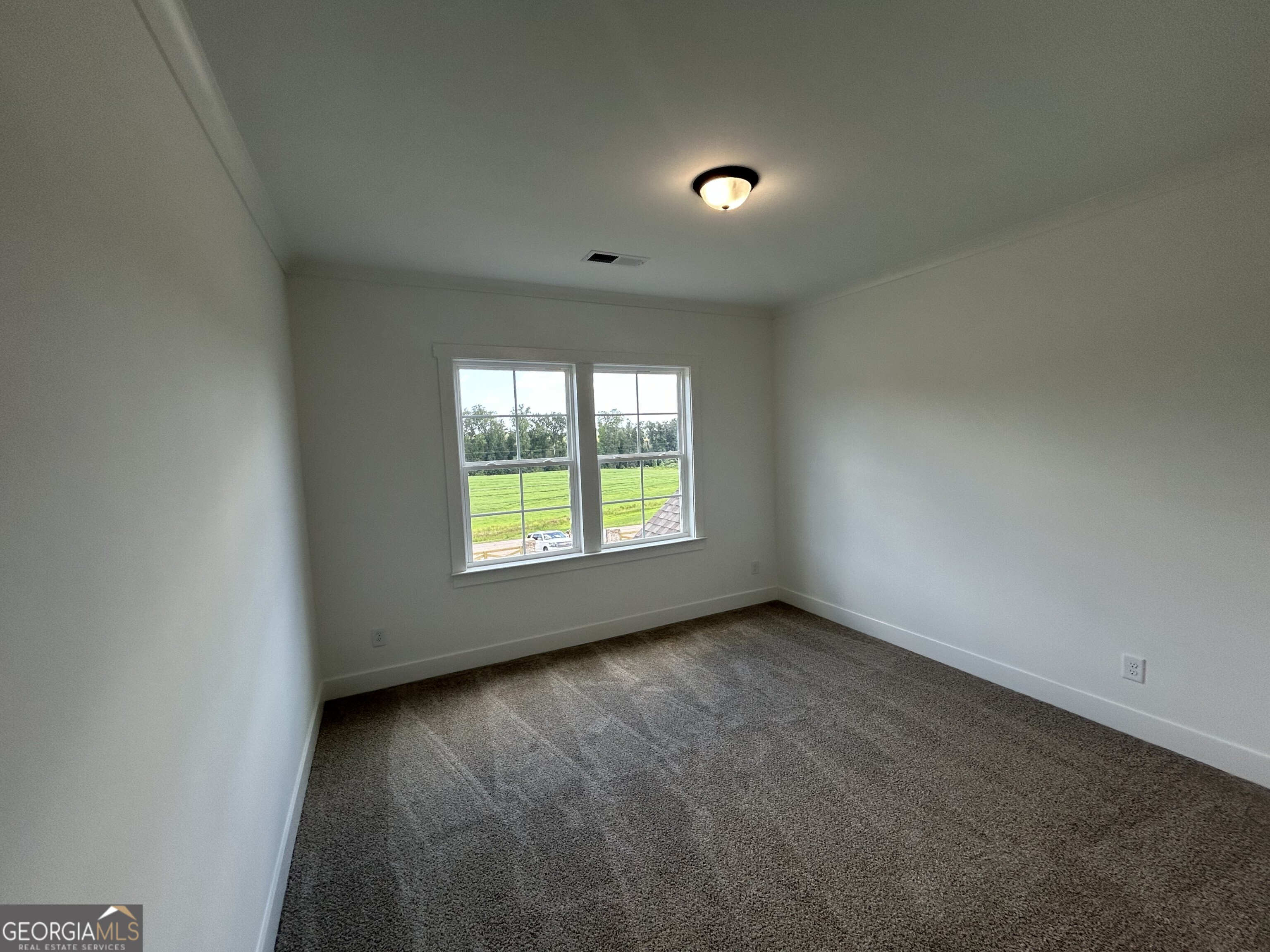1285 PJ East Road