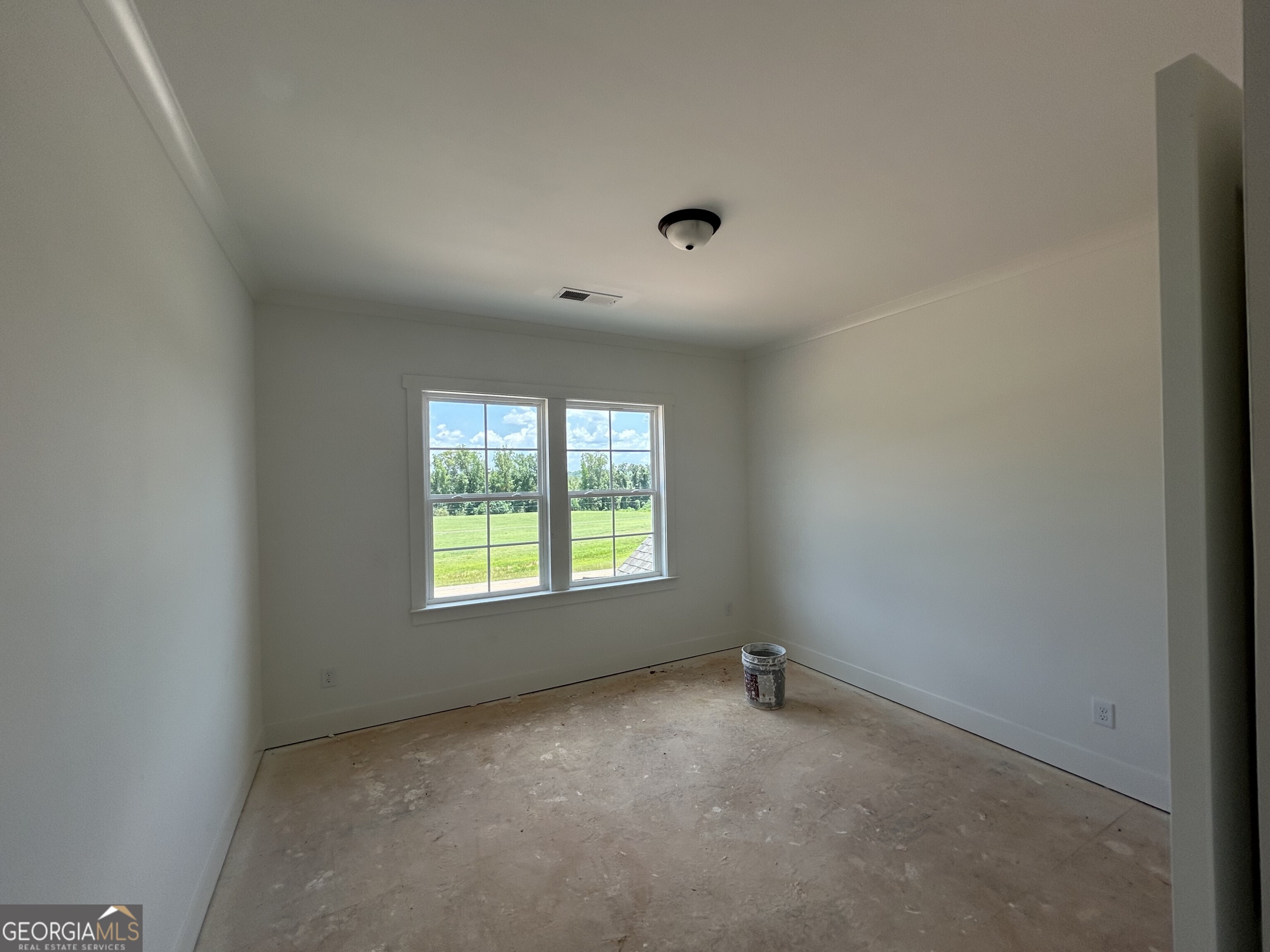 1285 PJ East Road