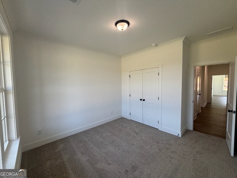1297 PJ East Road