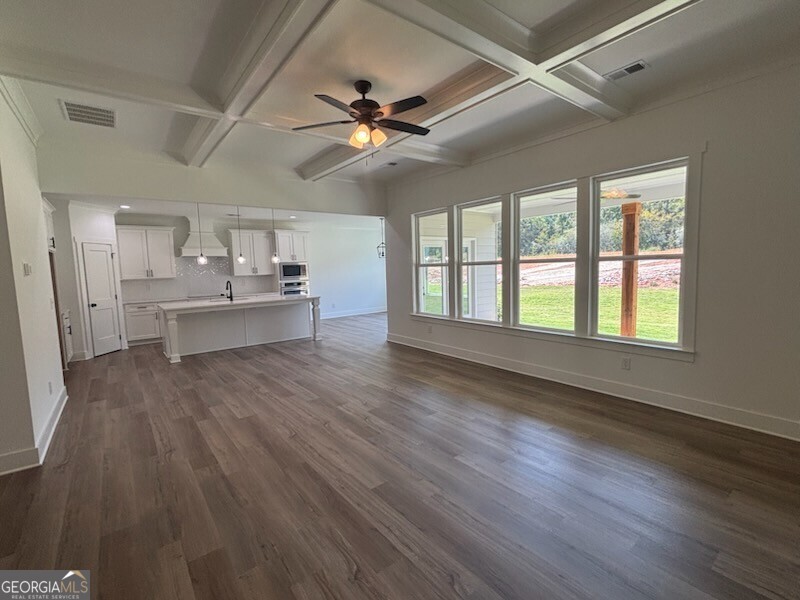 1297 PJ East Road