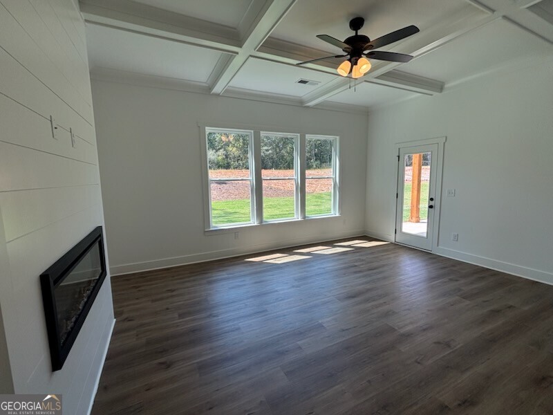 1313 PJ East Road