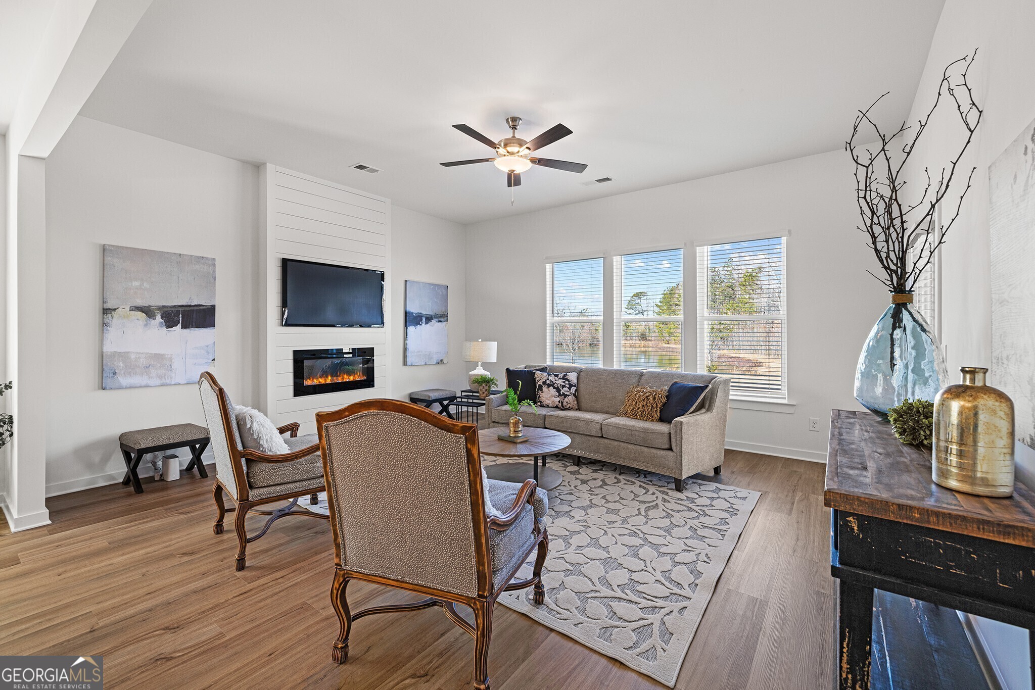 1313 PJ East Road