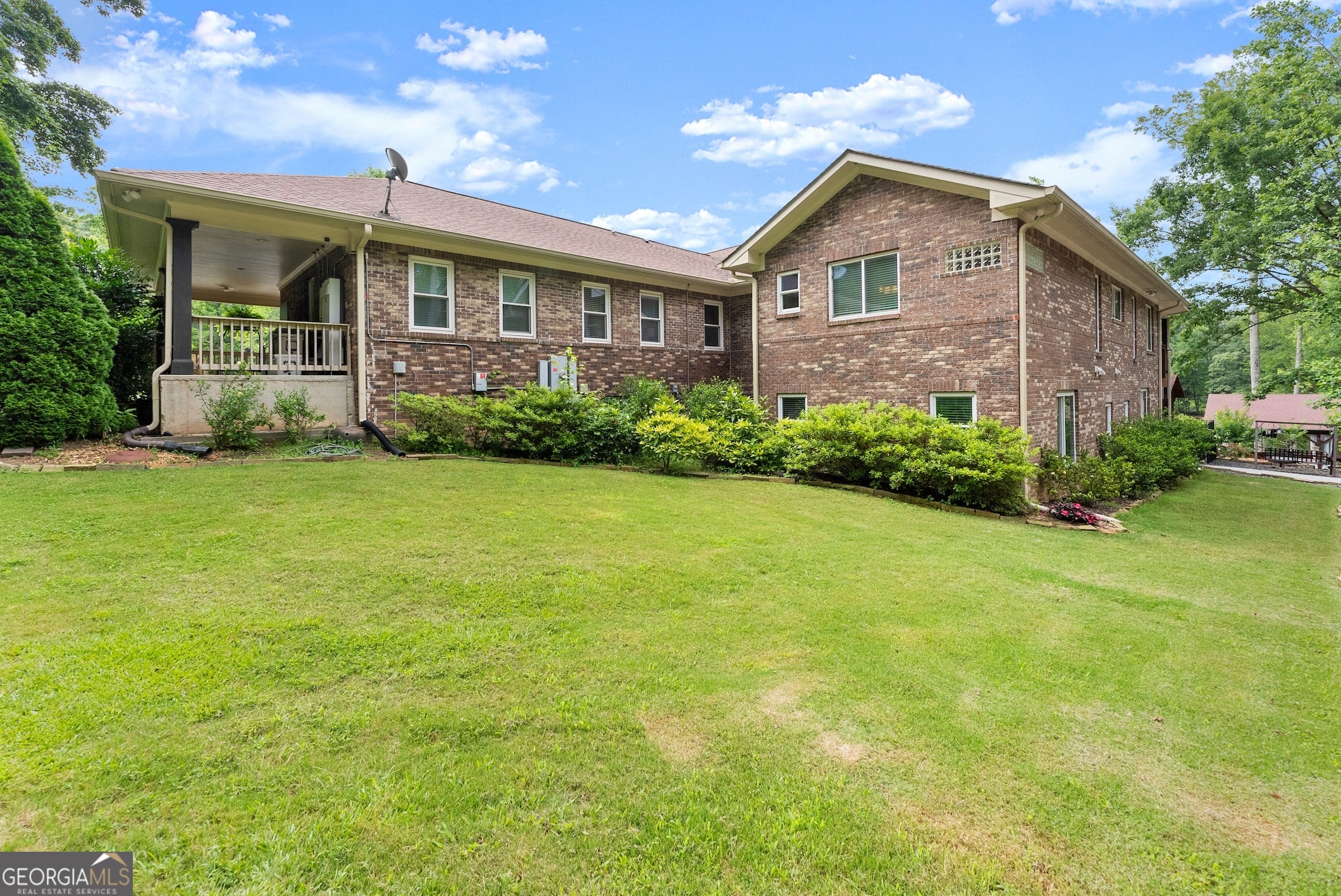1572 Azalea Drive