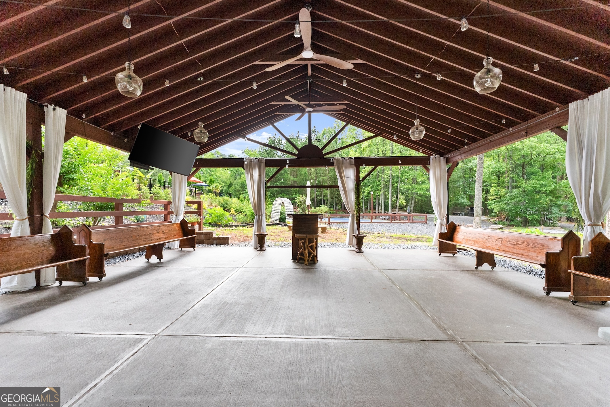 1572 Azalea Drive