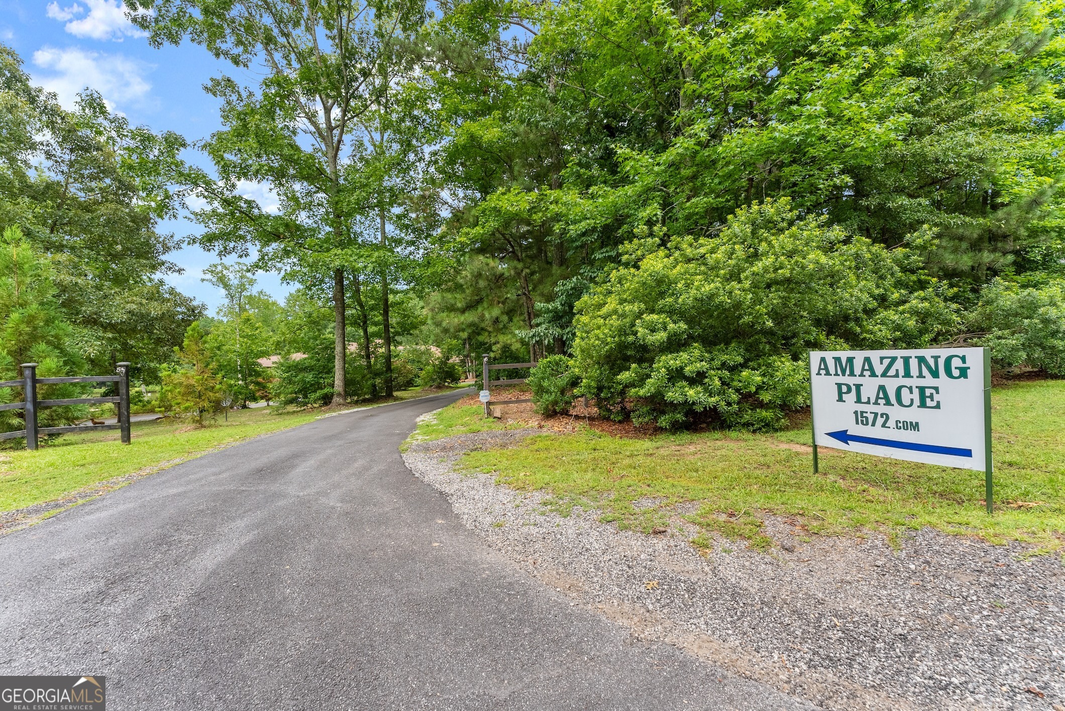 1572 Azalea Drive