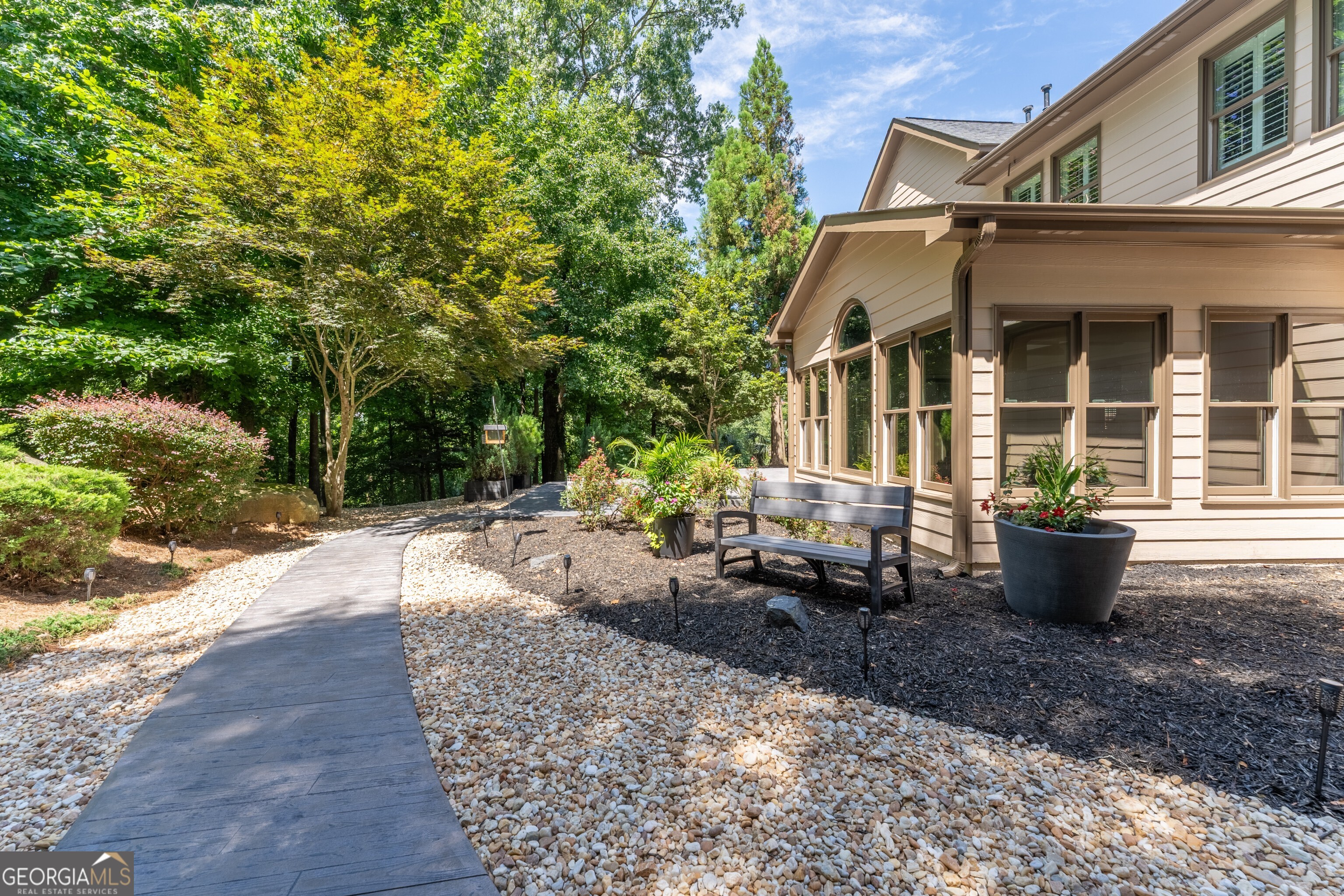 5885 Trailwood Court