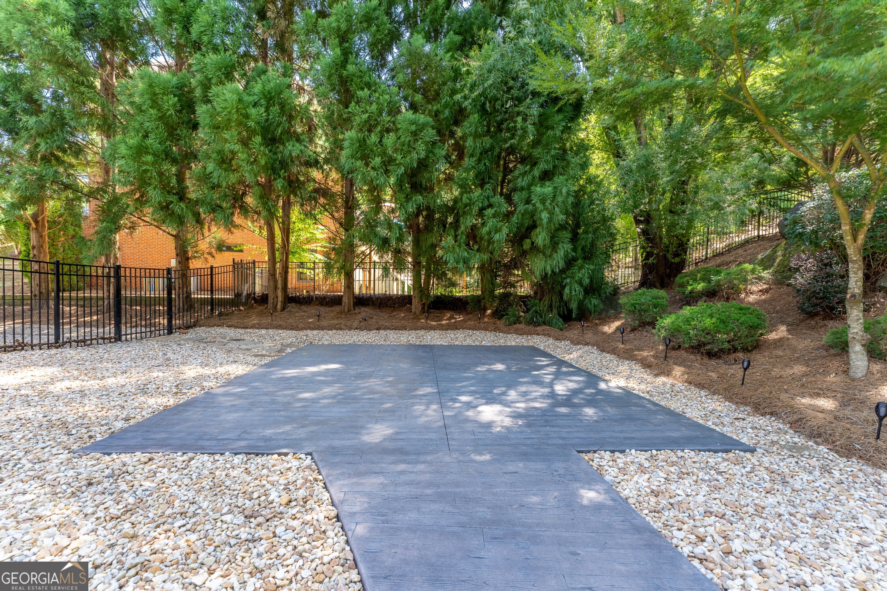 5885 Trailwood Court