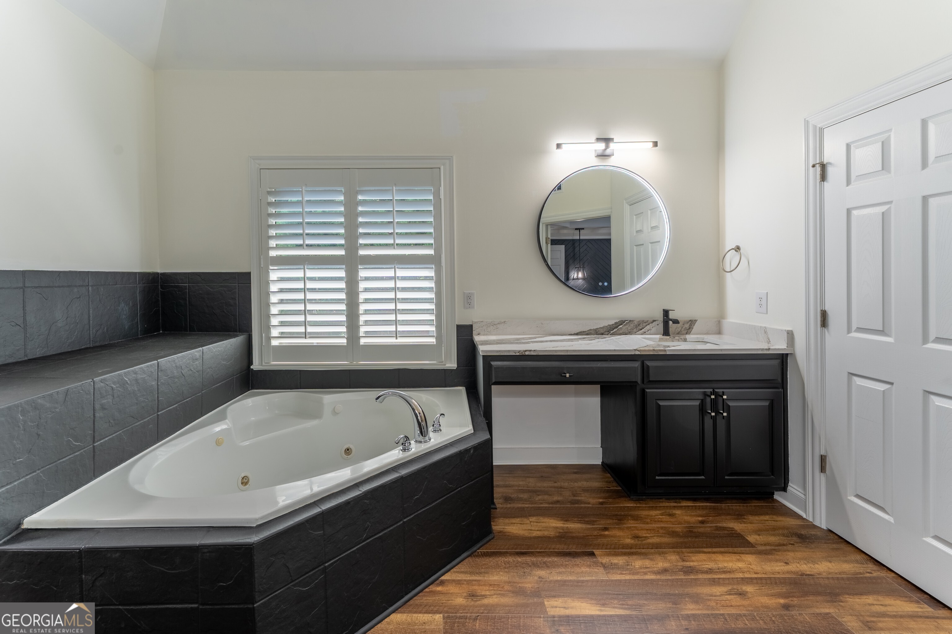 5885 Trailwood Court