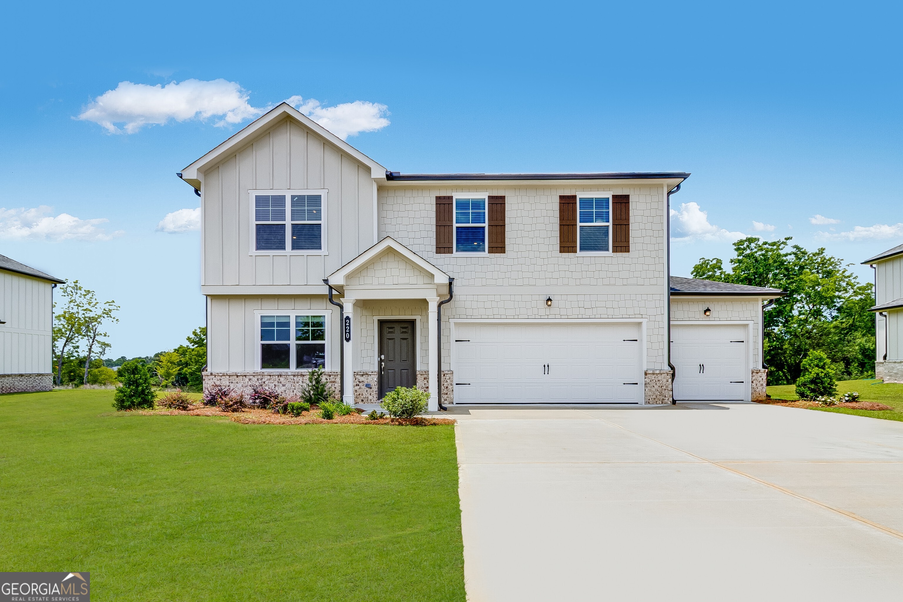 220 Old Hollow Way