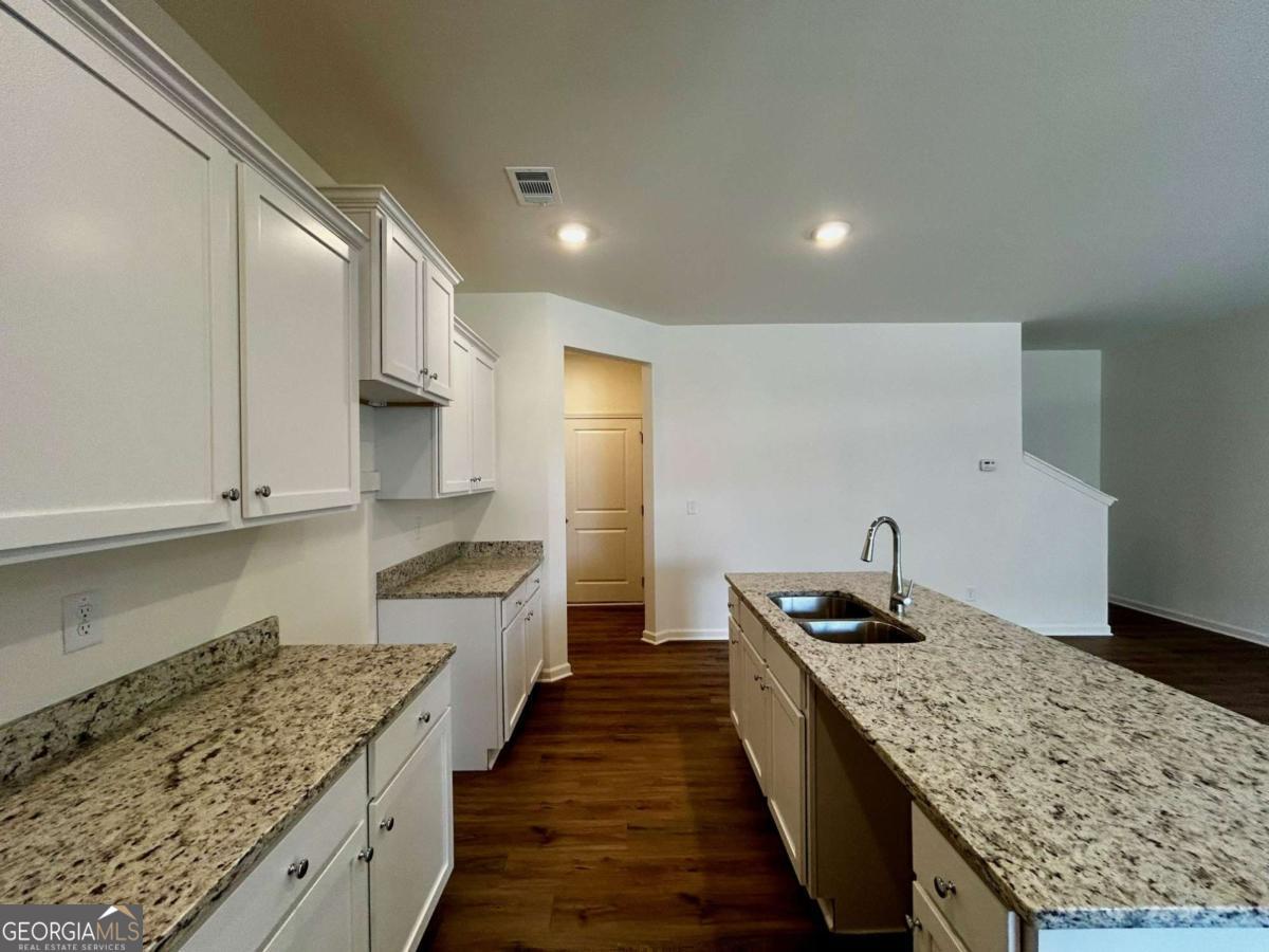 1905 Victoria Way # 114