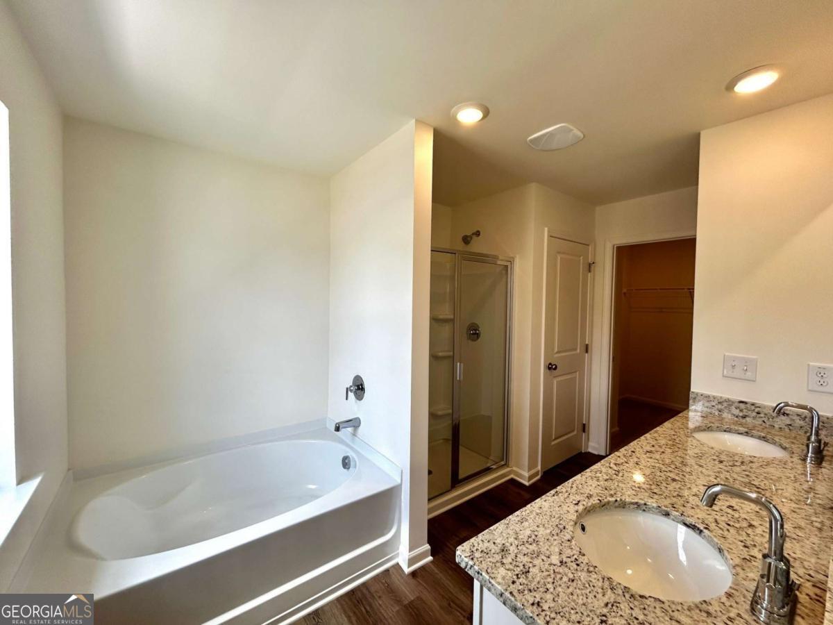 1905 Victoria Way # 114