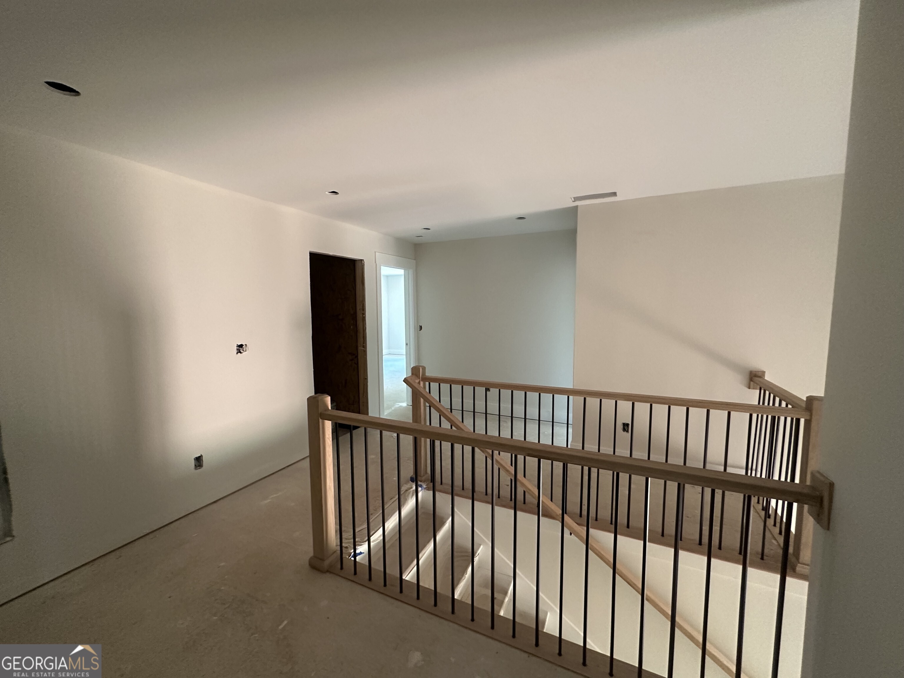 1021 Laurel Pointe