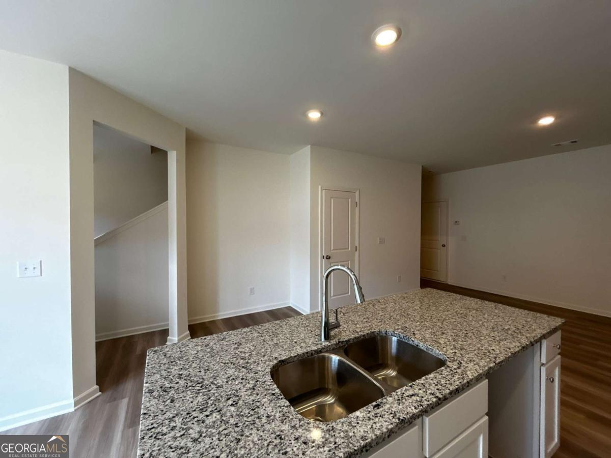 1907 Victoria Way # 115