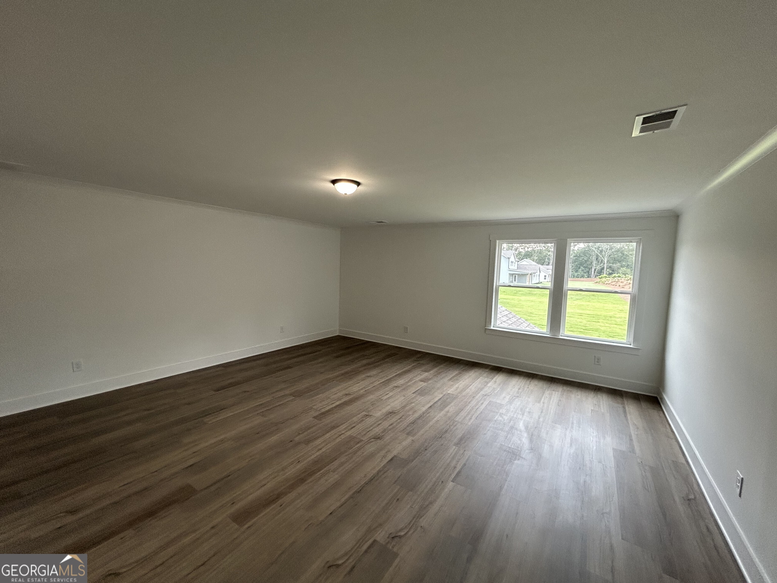 1269 PJ East Road
