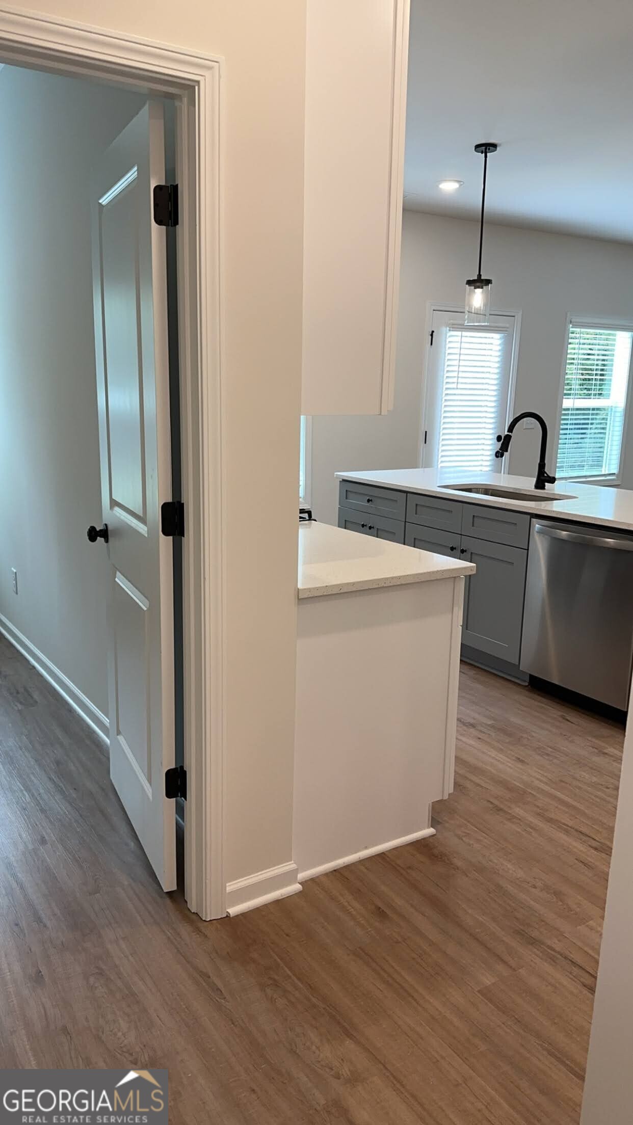 2965 Jefferson Street