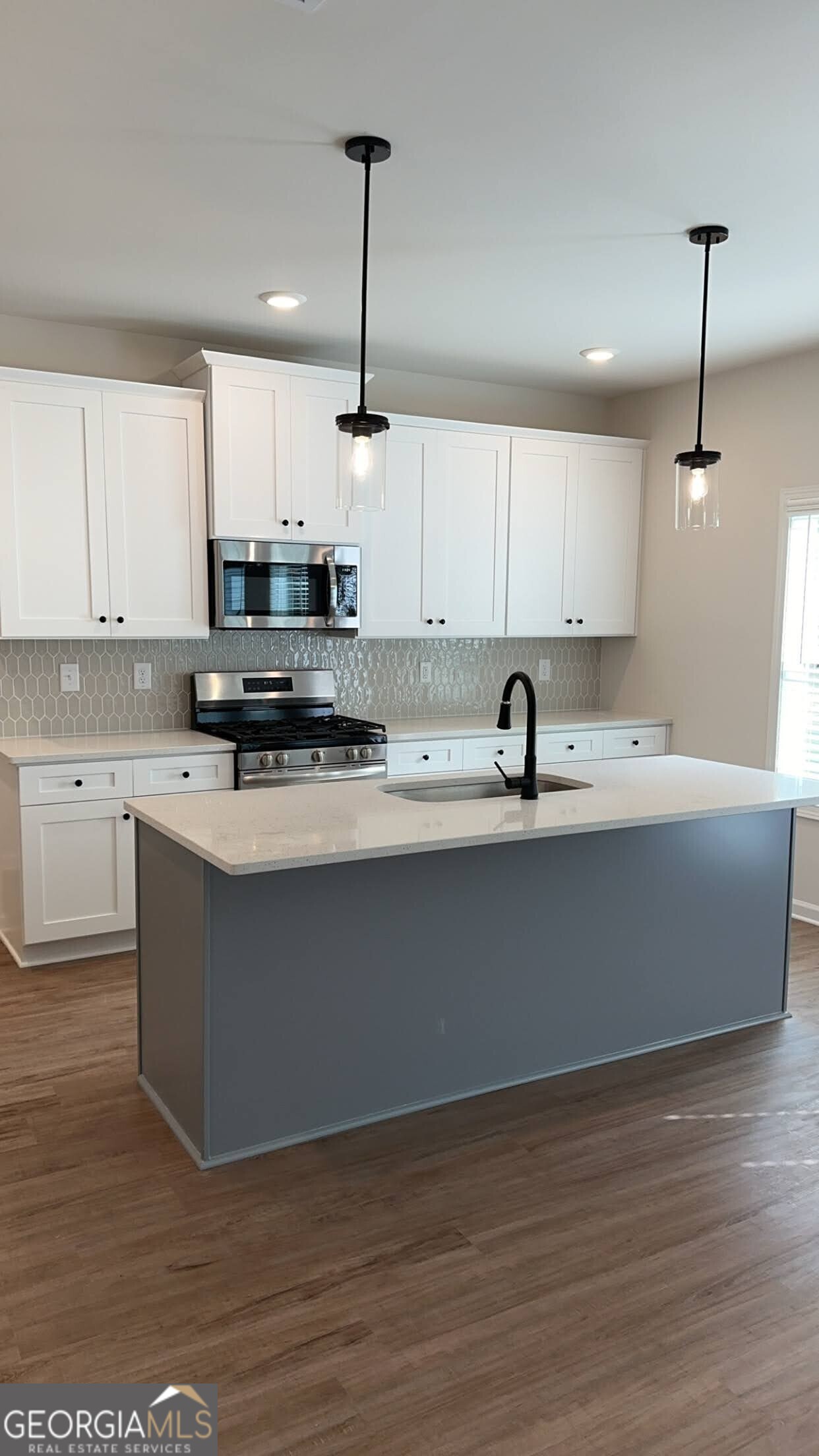 2965 Jefferson Street